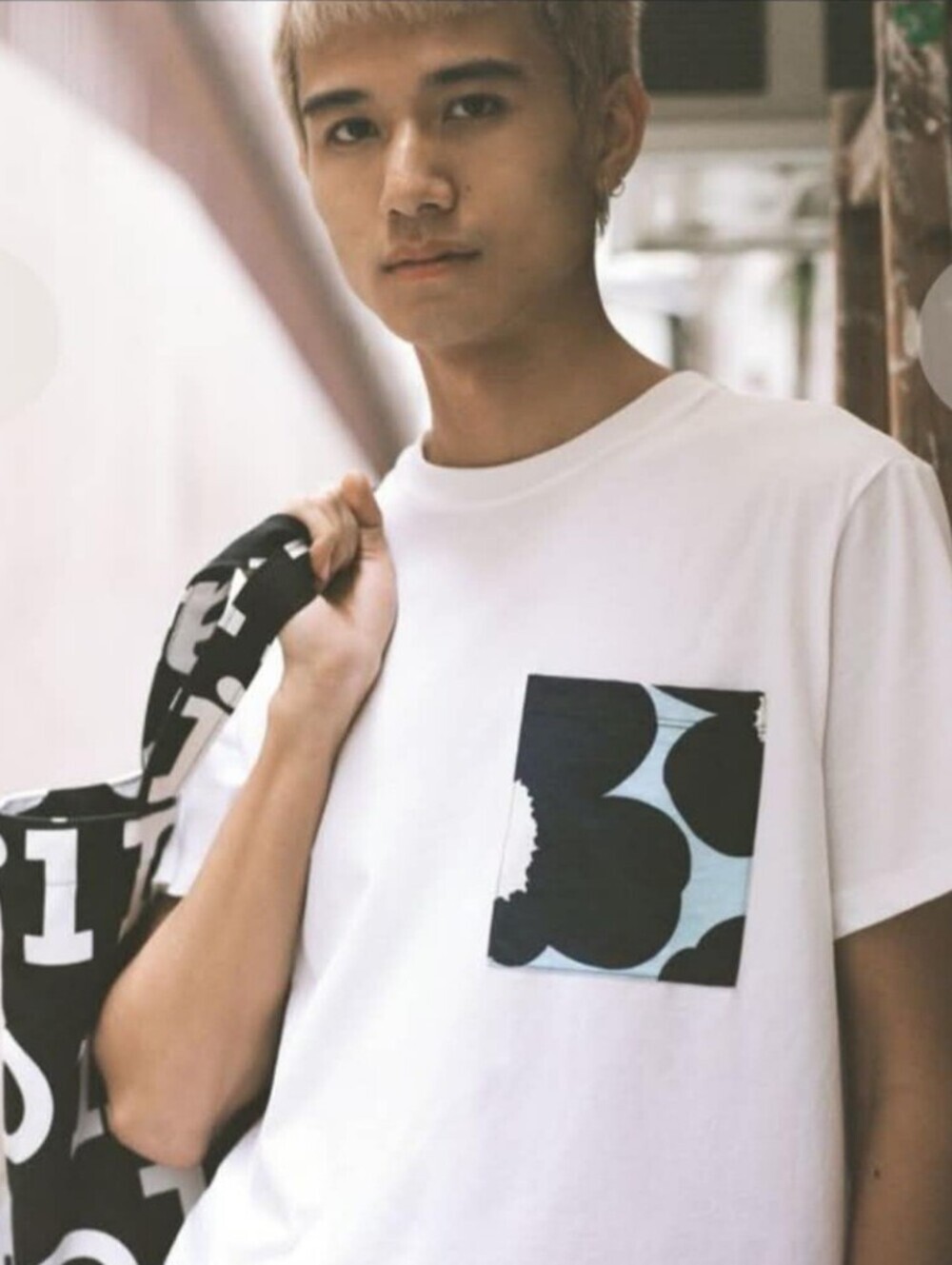 Marimekko Hiekka Solid EUC Crewneck Tee, Size Large White